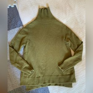 GENTLE HERD cashemere sweater // Size L